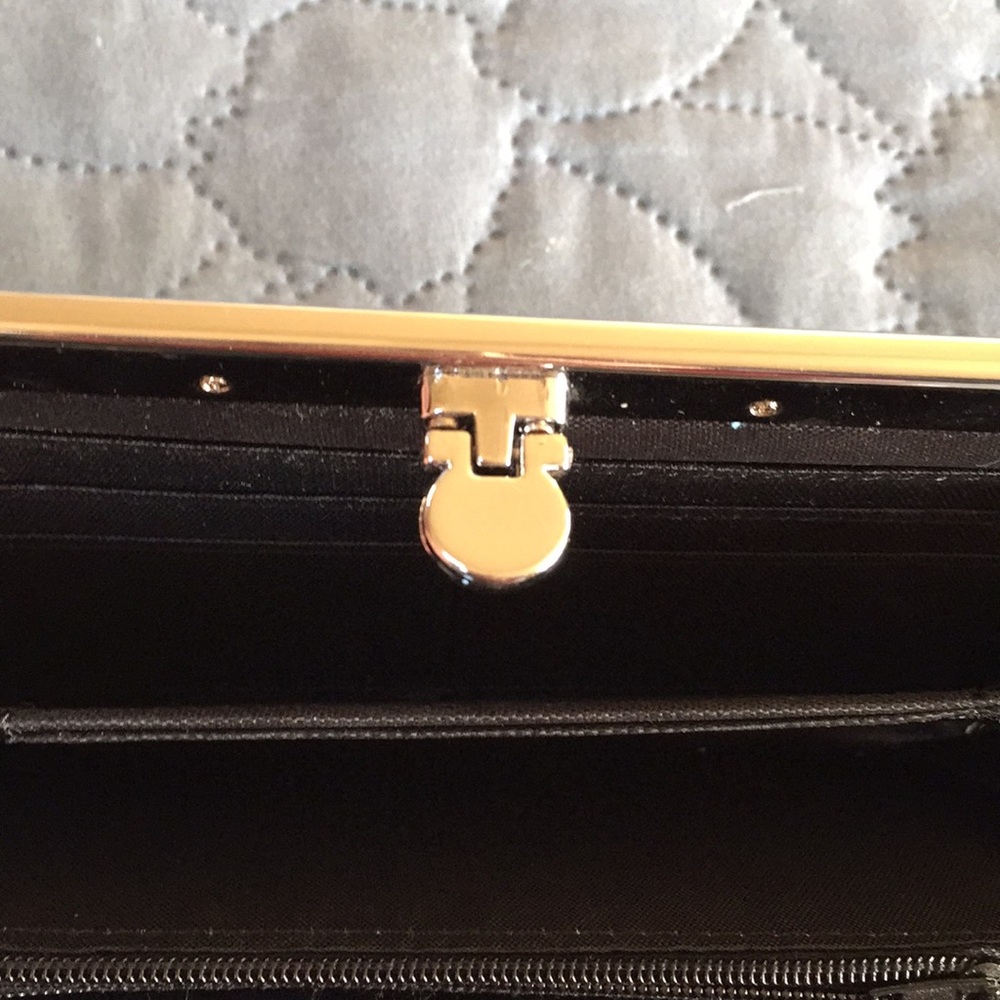 Wallet - Picture 4 of 5